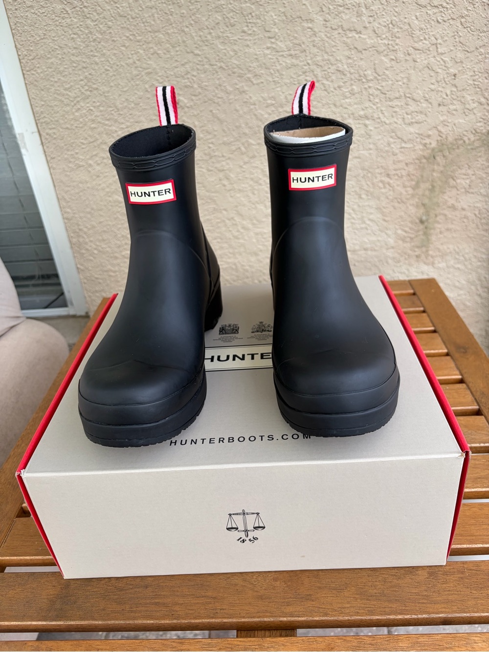 Hunter Short Rain Boots Black | Unisex 12.5W/ 11M | Like New + Box